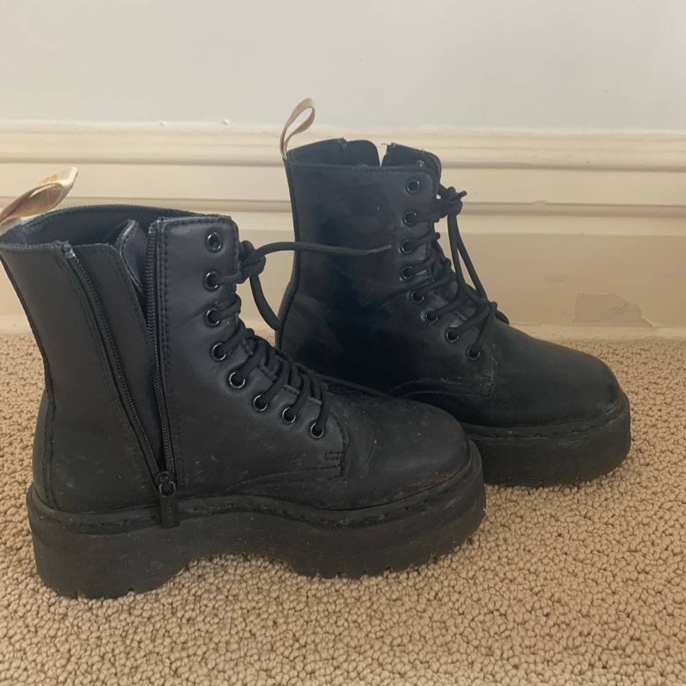💛 Doc Martens Vegan Jadon Mono - Picture 5 of 7